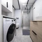 Center, Modern, Quiet Place By Homeclick *
