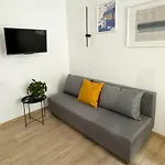 Center, Modern, Quiet Place By Homeclick