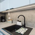 Center, Modern, Quiet Place By Homeclick Apartment *