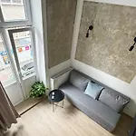 Center, Modern, Quiet Place By Homeclick *