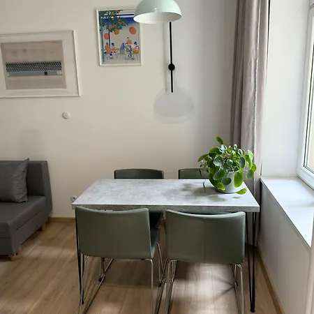 Center, Modern, Quiet Place By Homeclick Appartement *