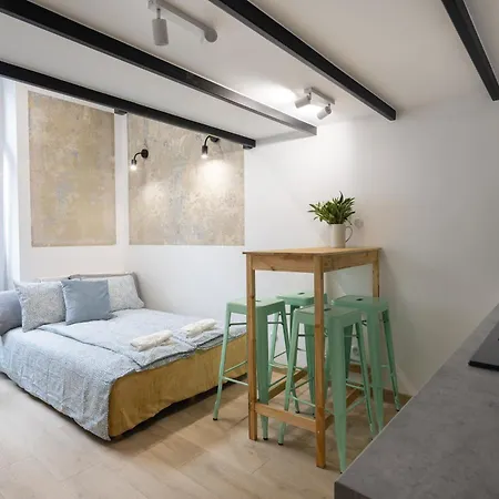 Center, Modern, Quiet Place By Homeclick דירה *