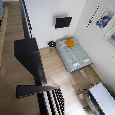 דירה Center, Modern, Quiet Place By Homeclick *