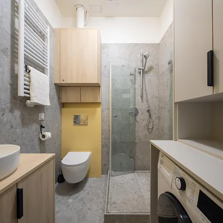 Center, Modern, Quiet Place By Homeclick